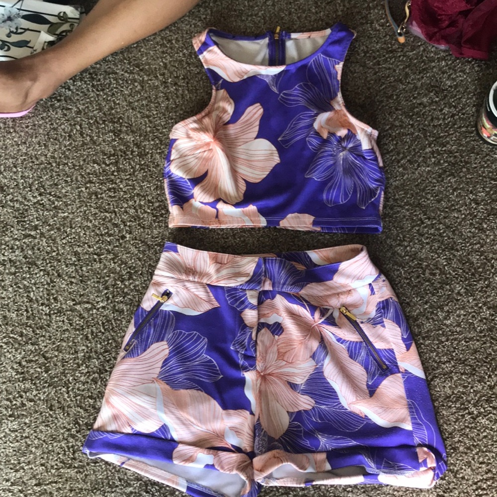 Two piece Bebe outfit